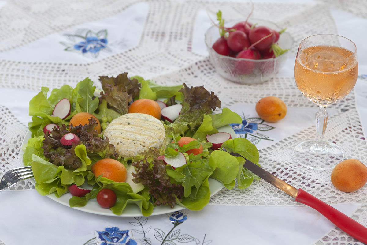 Westerwlder Rezepte - Bunter Sommersalat mit Grillkse