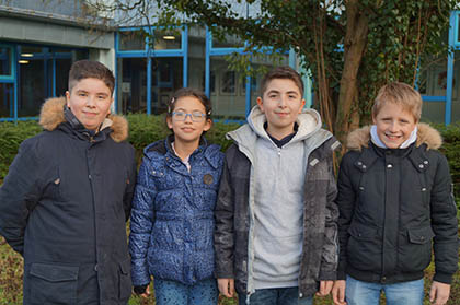 Die diesjhrigen Teilnehmer der IGS Hamm/Sieg, von links: Sirwan Delef, Klaro Kanno, Sepan Delef, Julian Wollschlger. Foto: Schule