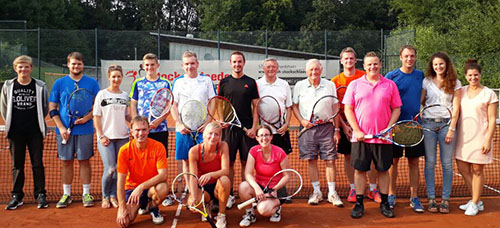 Gruppenfoto der Teilnehmenden des Schleifchen-Turniers. Foto: Verein