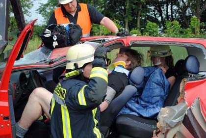 Sonderbung der Feuerwehr und der Schnellen Einsatzgruppe DRK