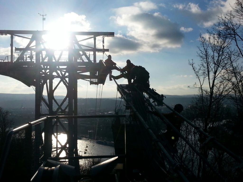 Reparaturarbeiten an der Seilbahn Koblenz. Foto: Seilbahn Koblenz