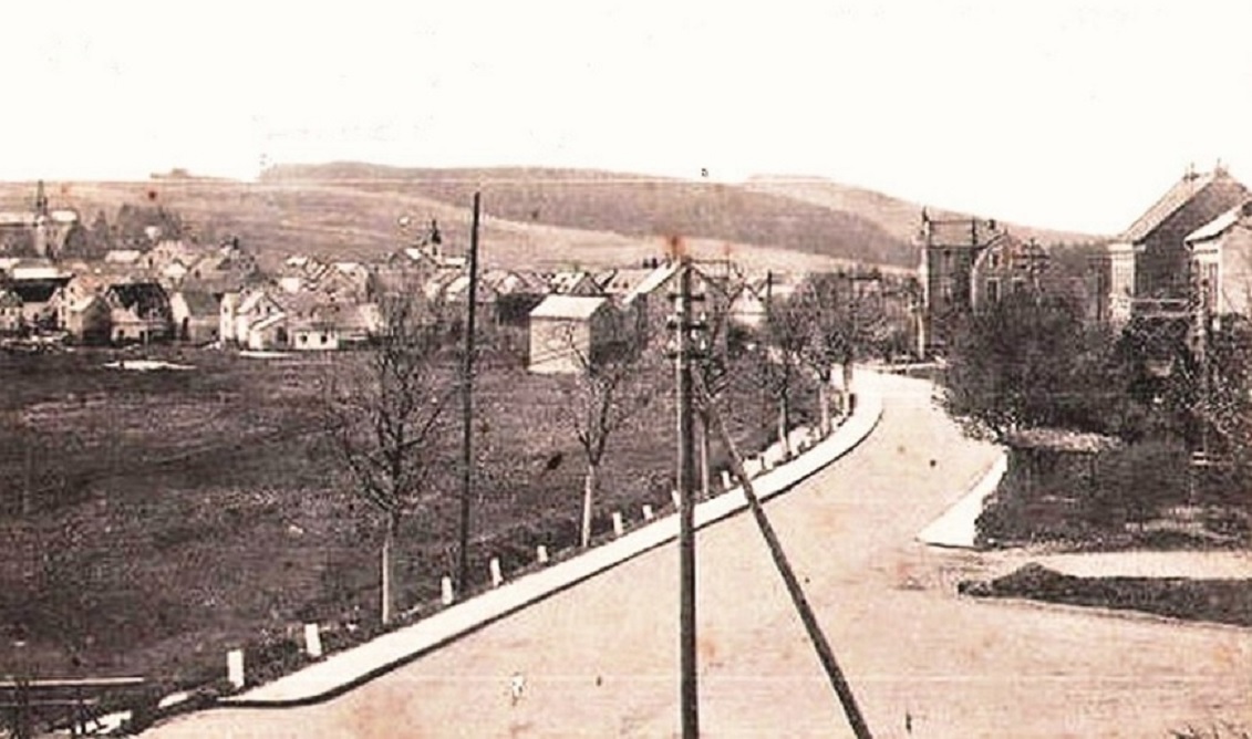 Zufriedene Gesichter beim 1. Baustellengesprch des Sportclub Optimum in Selters.
Von links: Stefan Grunitz, Engel-Apotheke; Bjrn Engels, Sportclub-Optimum; Thomas Schwinn, Hauseigentmer; Christian Betzle, Sportclub-Optimum, Klaus Grber, Physiotherapie am Saynbach, Brgermeister Klaus Mller und Stadtbrgermeister Rolf Jung.