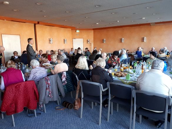 Gemtliches Seniorentreffen in der Stadthalle. Foto: privat