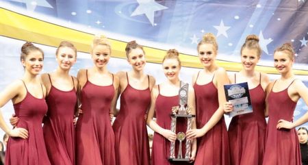 Das Senior Dance Team von Heavenly Force aus Altenkirchen holte in Bonn den ersten Platz im Jazz und den dritten Platz im Pom Dance. (Foto: Heavenly Force)