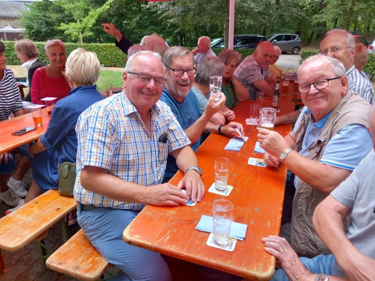 Das traditionelle Grillfest des VdK Ortsverbandes Wissen verging bei heiterer Stimmung wie im Fluge. (Fotos: VdK Ortsverband Wissen) 