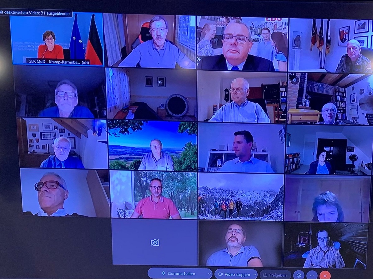 Virtueller Truppenbesuch per Videokonferenz (Fotoquelle: CDU)