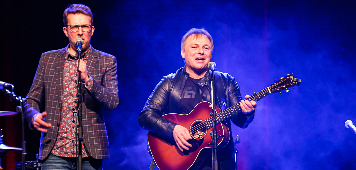 Simon & Garfunkel Revival Band gibt Konzert in Wissen