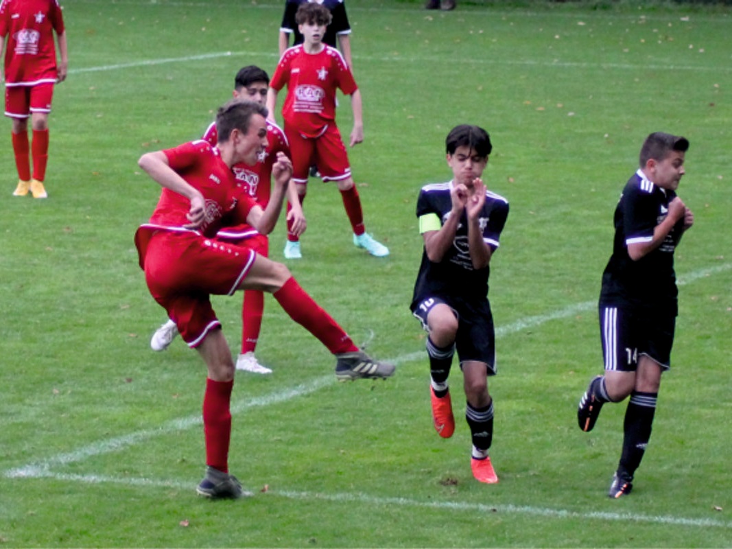 In der Partie der C-Jugend gegen die SG 06 Betzdorf konnte das Team der JSG Siegtal/Heller einen 0:3-Sieg einfahren und sich dadurch auf Platz 2 der Kreisliga-Tabelle schieben. (Foto: JSG Siegtal/Heller) 