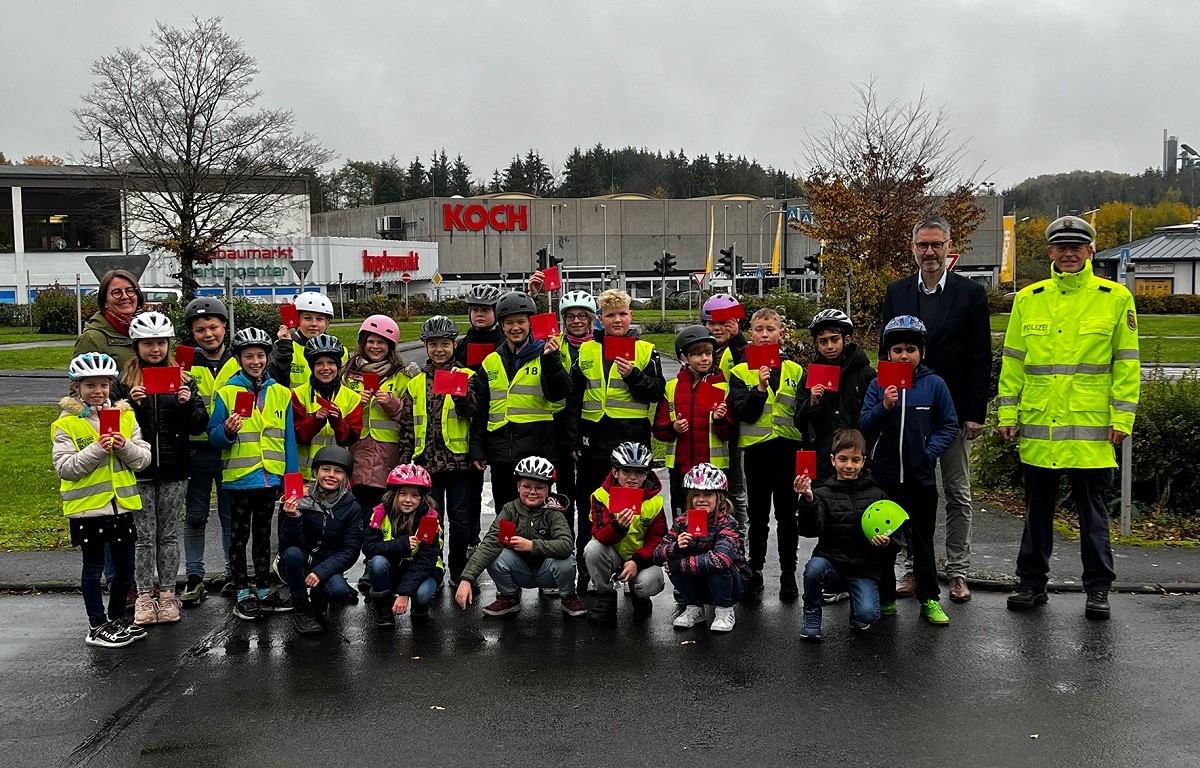 Sparkasse Westerwald-Sieg untersttzt Radfahrausbildung in Grundschulen
