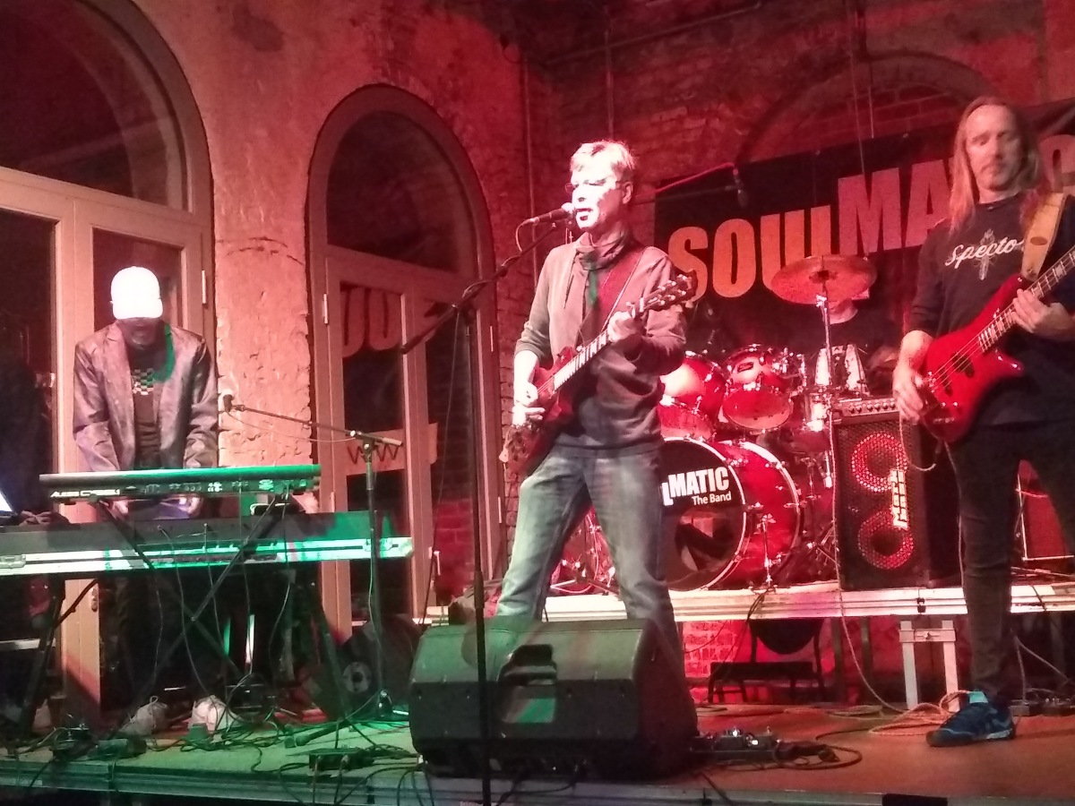 Ein positives Resmee zieht die heimische Band Soulmatic ber ihren letzten Live-Auftritt: Das Konzert in Schladern sei trotz vieler Absagen und Unsicherheiten der Corona-Regelungen sehr gelungen gewesen. (Fotos: Soulmatic) 