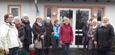 Die Wissener Landfrauen erkundeten den Sonnenweg. Foto: pr