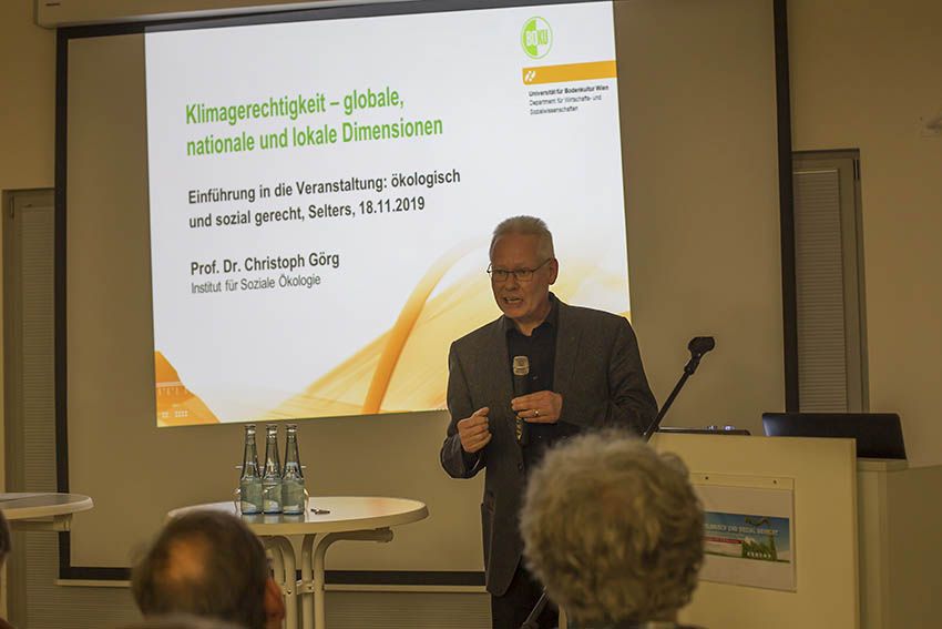 Prof. Dr. Christoph Grg bei seinem Impulsvortrag. Fotos: Helmi Tischler-Venter