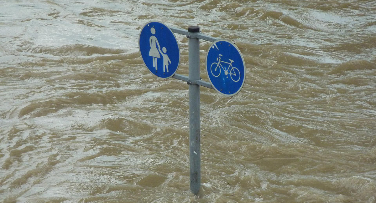 Die Auswirkungen um Starkregen- und Hochwassergefahren werden immer extremer. (Symbolbild)