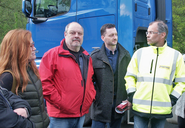 Tauschten sich beim Unternehmensbesuch aus: (von links) die SPD-Stadtrte Angela Brenner und Jrgen Linke, SPD-Ortsvereinsvorsitzender Danilo Schmidt und Brucherseifer-Geschftsfhrer Bernd Janssen. (Foto: SPD) 