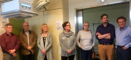 Vertreter der Altenkirchener SPD-Gremien, darunter auch MdL Heijo Hfer (2. v.l.), beim besuch im DRK-Krankenhaus in Kirchen. (Foto: SPD)