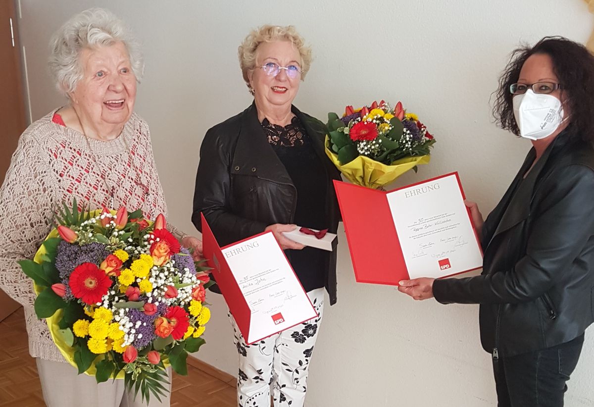 Zusammen seit 80 Jahren in der SPD. Foto: privat