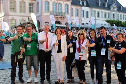 Zur Abschlussfeier kam die Schirmherrin Ministerprsidentin Malu Dreyer nach Trier und man feierte mit den Organisatoren und Sportlern und Sportlerinnen ein gelungenes Fest im Zeichen der Inklusion. Fotos: Special Olympics Team