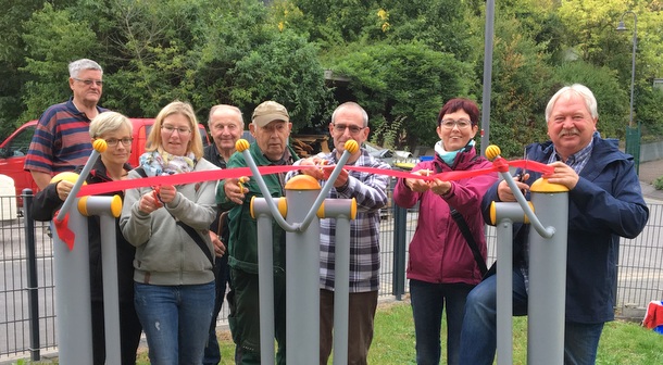 Das Bewegungsgert wird erffnet. (Foto: Ortsgemeinde Pracht)