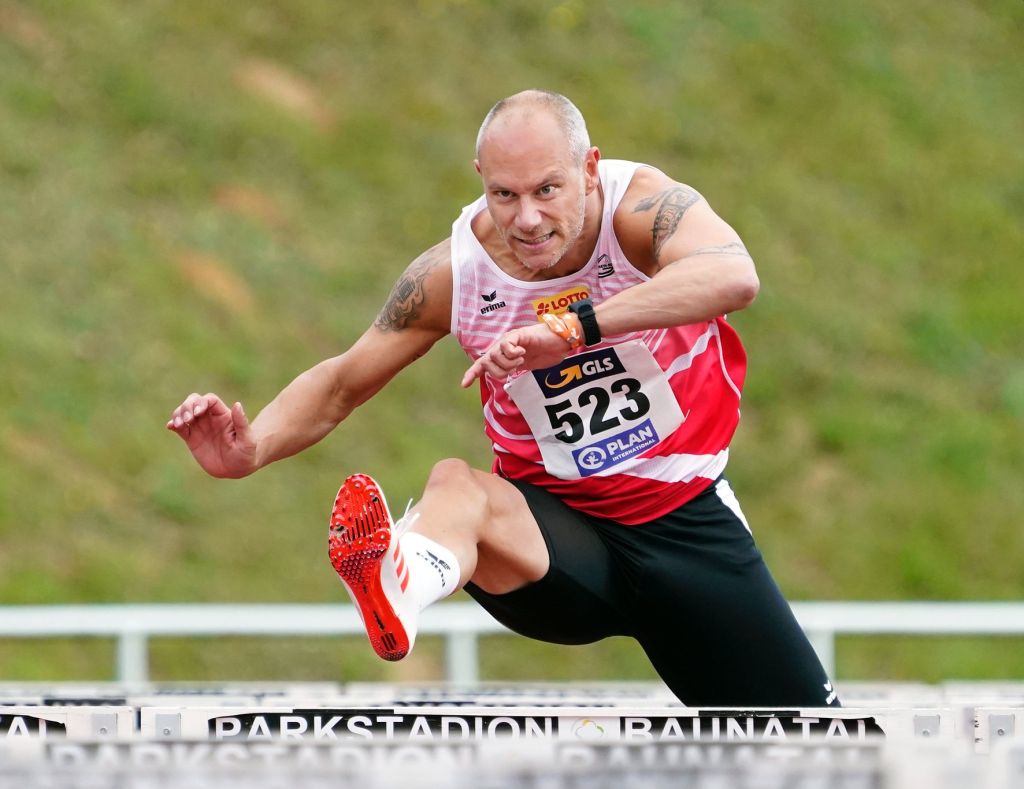 Markus Paque gewann in Baunatal DM-Gold ber 110 Meter und im Speerwurf.  Foto: Wolfgang Birkenstock