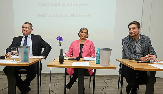 Wollen Stadtoberhaupt in Altenkirchen werden: (von links) Ralf Lindenptz (CDU), Katja Lang (parteilos) und Matthias Gibhardt (SPD). (Foto: GRI)  