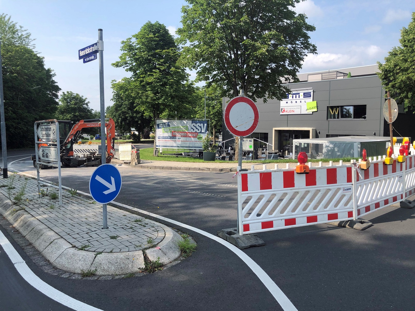 In Montabaur werden die Gehwege an der Hunsrckstrae barrierefrei umgebaut. Die Einfahrt zur Koblenzer Strae ist deshalb fr wenige Tage gesperrt. (Quelle: Stadt Montabaur)