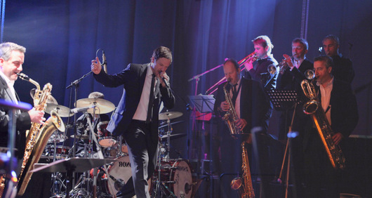 Ein bisschen wie Weihnachten mit der Street Life Big Band 