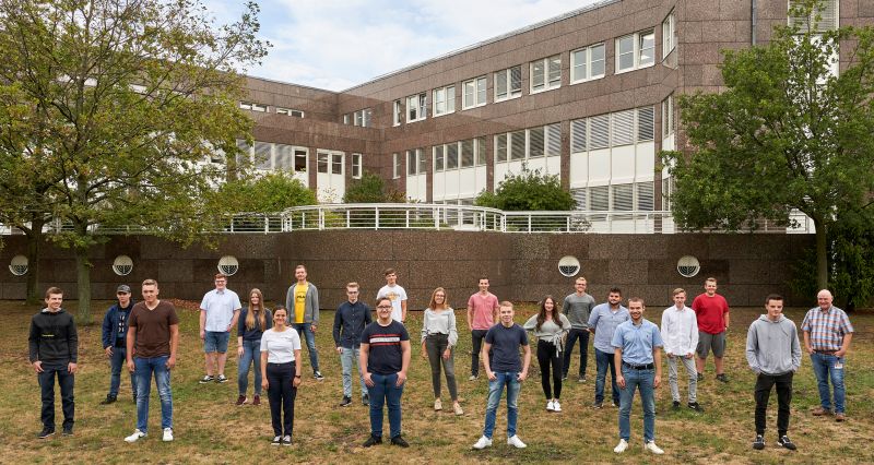 Insgesamt 20 junge Menschen haben Anfang September ihre Ausbildung in der evm-Gruppe begonnen. Foto: evm/Sascha Ditscher