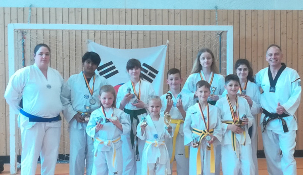 Die Taekwondo-Supersonics aus Wallmenroth waren erfolgreich beim Nachwuchsturnier in Flammersfeld, dem Dragon-Cup. (Foto: Verein)
