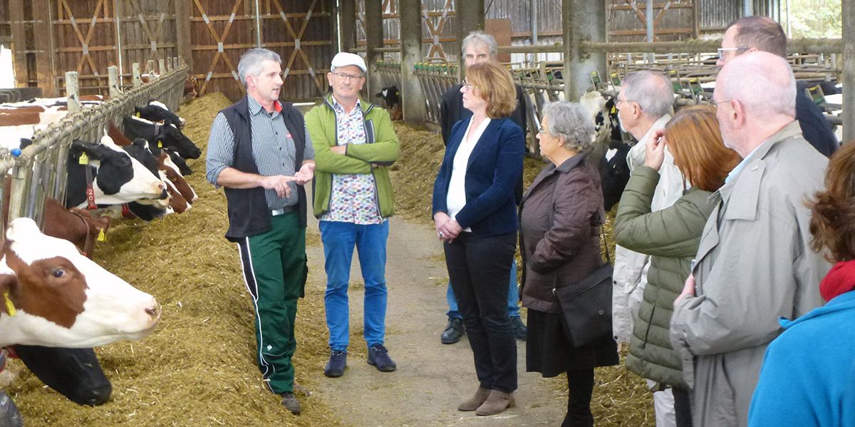 Tabea Rner besucht landwirtschaftlichen Hof in Werkhausen