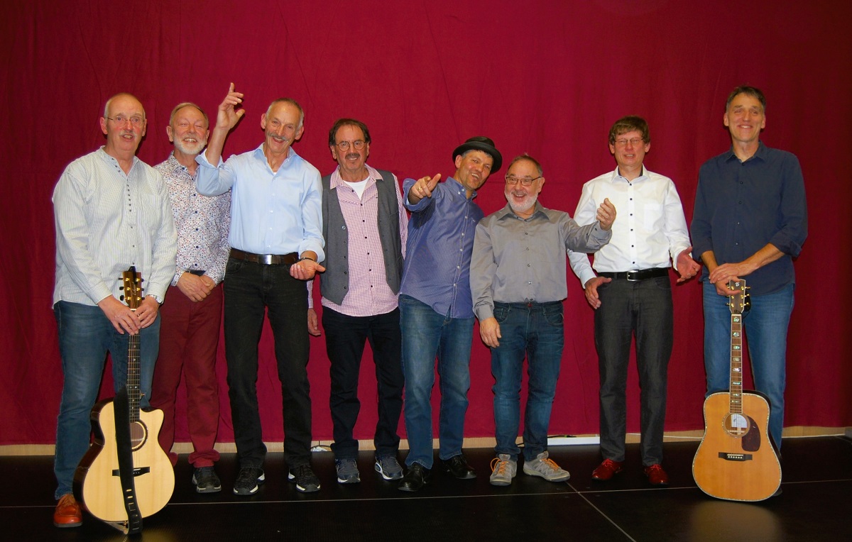 Die Mnnergruppe "TersenVle" hat zugunsten der katholischen Bcherei Holler/Untershausen aufgespielt. (Foto: privat)