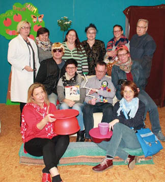 Theatergruppe im Kirchspiel Urbach tritt auf