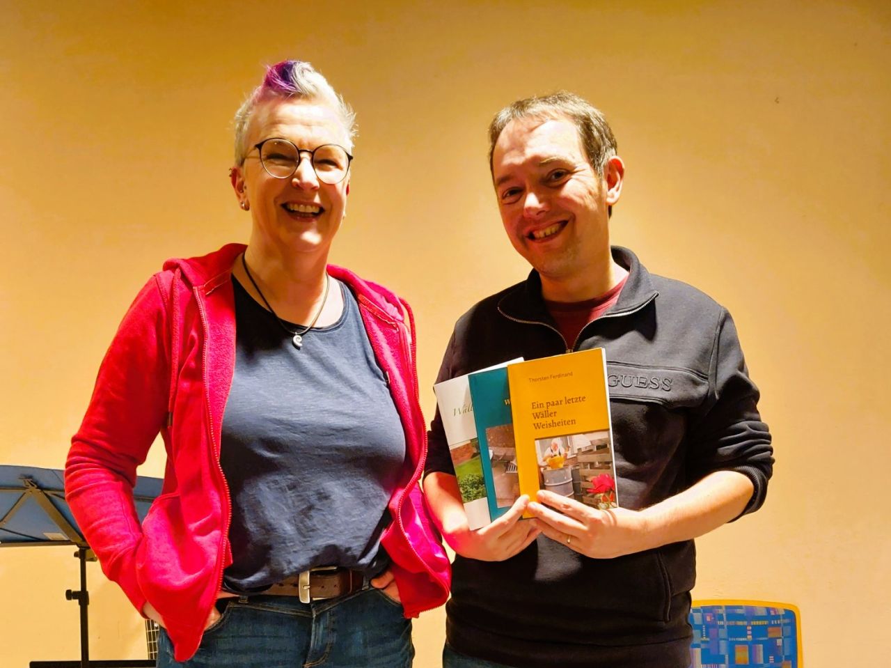 "Zweisprachige" Autorenlesung mit Humor und Wller Platt