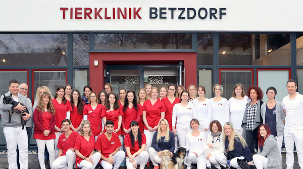 Das Team der Betzdorfer Tierklinik. (Foto: Tierklinik Betzdorf) 