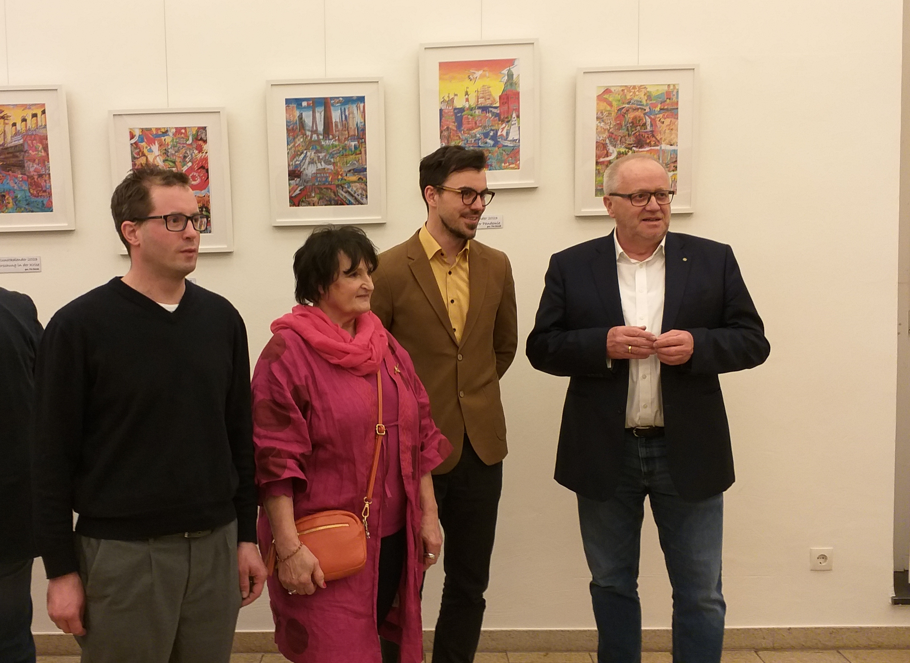 "Kunst in der Krise": Ausstellung in der Kreisverwaltung Altenkirchen startet mit Vernissage