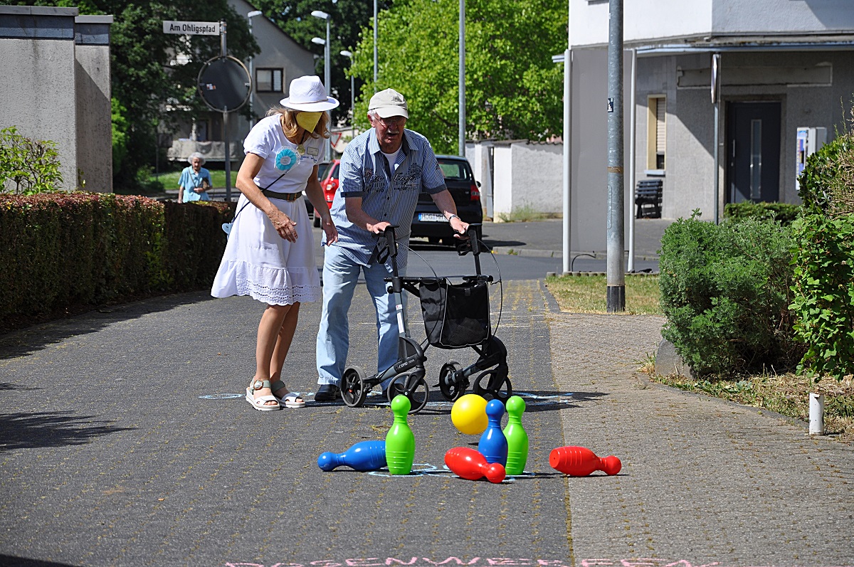 Die Bewohner des Josef-Ecker-Stifts hatten sichtlich Freude beim Tag der offenen Tr. (Foto: privat)