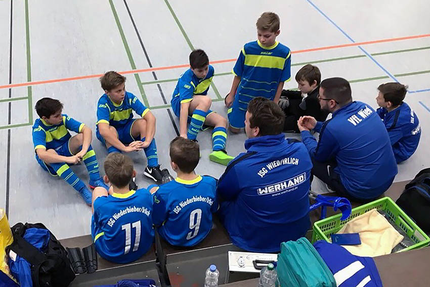 Nach der dritten Runde war die diesjhrige Futsal-Saison fr die D-Jugend der JSG Wied/Irlich beendet. Unzufrieden sind die Trainer mit den gezeigten Leistungen aber keineswegs. Fotos: Verein