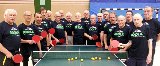 Werner Meurer, 87 Jahre alt, (rechts) spielt seit 15 Jahren Tischtennis in der SG Westerwald. Foto: Verein