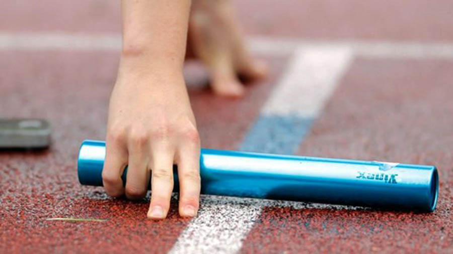 Es war ein Herzschlagfinale mit Happy End: Die 4x200-Meter-Staffel hat im schnellen Starterfeld bei der hessischen Meisterschaft in Frankfurt die A-Norm fr die deutsche Hallenmeisterschaft am 18./19. Februar in Dortmund erreicht (Foto: W. Birkenstock).