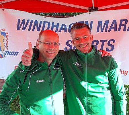 Dirk Buhr (rechts) und Frank Schultheis starteten beim Windhagen-Marathon. (Foto: TuS Horhausen) 