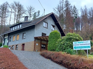 Die anerkannte Brgerteststelle bei Montaplast (Stentenbacher Weg 4) in Morsbach ist ab sofort wieder geffnet. (Foto: Montaplast) 