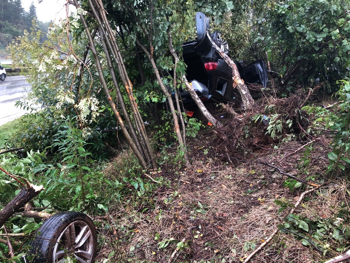 Der erste Unfall mit Schutzengel. (Fotoquelle: Verkehrsdirektion Koblenz)