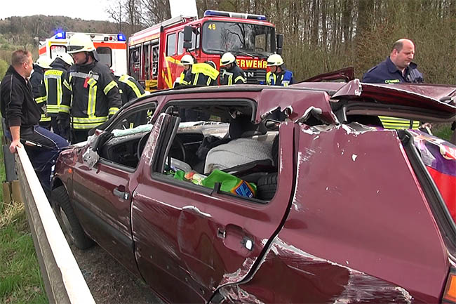 Frau verletzt sich bei Unfall schwer