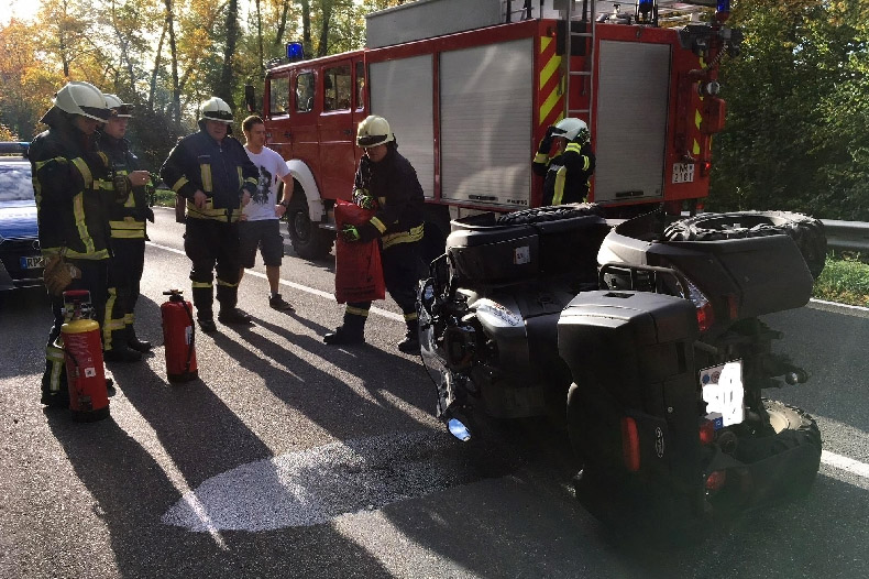 Quadfahrer gert bei Puderbach in Gegenverkehr