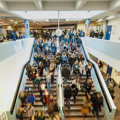 Die Universitt Siegen schreibt ber das House of Young Talents Stipendien zur Frderung exzellenter Masterstudierender und Promovierender aus. (Foto: Universitt Siegen) 