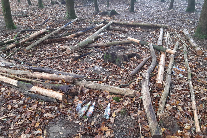 Vandalismus im Wald Puderbach