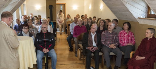 Zum Vesakh-Fest gab es Gruworte, Ansprachen und ein Kulturprogramm. Foto: pr