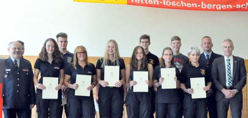 Die neuen Feuerwehrleute in der Verbandsgemeinde Altenkirchen. (Foto: kk)