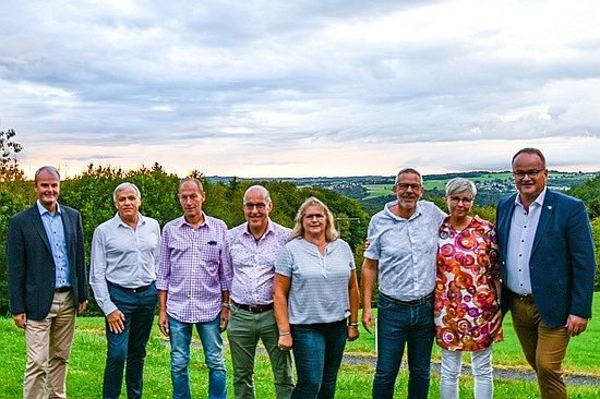 Jubilen und Abschiede bei der Raiffeisenbank Neustadt 