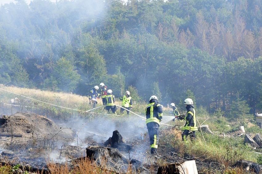 Auf einer Flche von rund 500 Quadratmetern brannte es. (Fotos: kk)