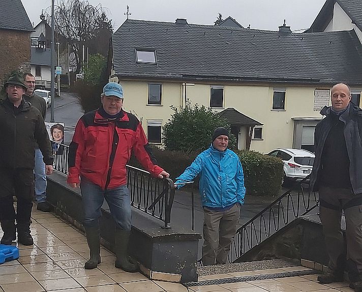 Auf zur Waldbegehung. Fotos: privat